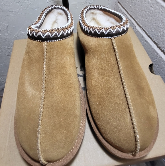 *** SOLD *** UGG Tasman Slipper 'Chestnut' 5955-CHE - Picture 12 of 16